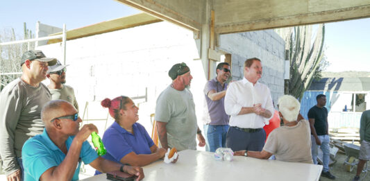 Spantenbier na Cas Blanco ta marca progreso di proyecto y pone enfasis riba naturalesa y sostenibilidad