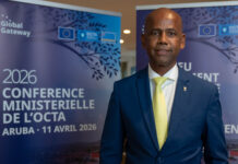 Gezaghebber di Bonaire John Soliano a enfatisa e importancia di Union Europeo