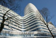 DUO ta sigui amplia yamada di video y e-learning den region Caribense