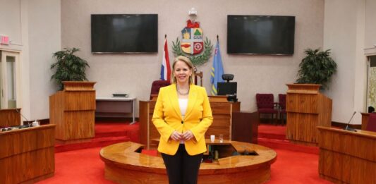 Fraccion di MEP: Presion poni cerca gobernador a yuda!