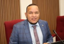 Parlamentario Endy Croes: Parlamentarionan di Panlefi di AVP-Futuro; No ta kita e terenonan di Benny, pero SI kier cobra esunnan cu a ricibi Fase bek!