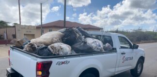 SETAR a participa na e Coastal Clean Up Event di AHATA en conexion cu Earth Day