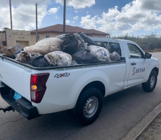 SETAR a participa na e Coastal Clean Up Event di AHATA en conexion cu Earth Day