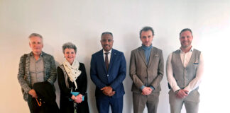 Minister Dowers ta pone enfoke riba futuro di detencion hubenil cu bishita na Teylingereind