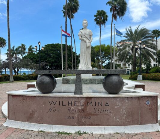 Comision Celebracion Dianan Nacional ta invita un y tur pa presencia e Acto Protocolar di Gobierno relaciona cu Dia di Rey