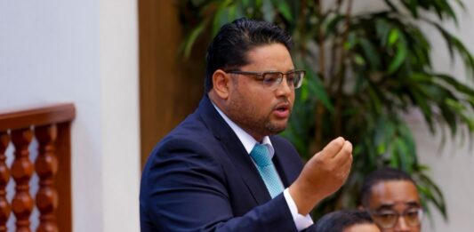 Parlamentario di AVP, John Hart: Reunion cu AWSS ta mustra cu capacidad di plantanan manera Bubali y Parkietenbos a subi significativamente