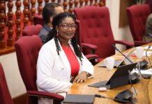 Miembro di AVP den Parlamento, Otami Thomasia: San Nicolas na un punto decisivo: progreso ta visibel, pero accion concreto ta necesario: San Nicolas ta move atrobe