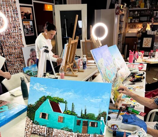 Grupo Love4Art ta presenta su exposicion ‘Collected Moments 2024-2026’