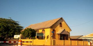 Iglesia Adventista di Shete Dia na Bernhardstraat ta marca inicio oficial di restauracion di patrimonio y comunidad