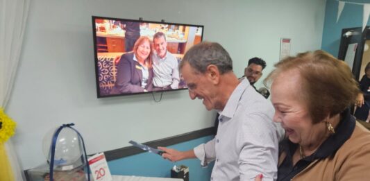 Joe Najjar ta celebra binti aña na cabes di La Cabana Beach Resort & Casino