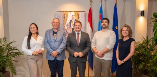 “Colaboracion ta clave” Islanan lo traha hunto pa enfrenta reto global durante Foro OCT-UE