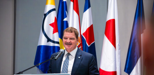 Prome Minister Mike Eman durante reunion cu partnernan di Union Europeo: “Nos islanan ta Europa den lama Caribe, Europa den ocean Artico y ocean Pacifico”: Aruba ta fortifica cooperacion internacional y posicion strategico