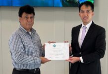 A gradua di Universidad di Aruba, Marcelino A. Croeze