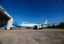 Un avion di Aerolineas Argentinas cu ‘e 10’ di Messi lo transporta su seleccion p’e Copa Mundial
