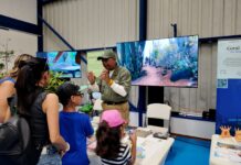 ACF ta Trece Naturalesa Cerca di e Comunidad Durante Opendag di Marinierskazerne