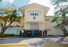 Minister Arthur Dowers ta reconoce excelencia den entrenamento K9: Diesun certificacion oficial