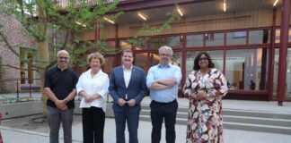 Un modelo moderno di cultura, educacion y encuentro social: Prome Minister Mike Eman a conoce Huis73 na Den Bosch: Inspiracion pa futuro di un edificio comunitario na Aruba