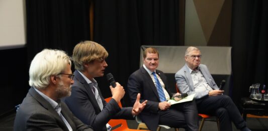 Lectura na Vrije Universiteit Amsterdam ta pone enfoke riba futuro di Reino Hulandes