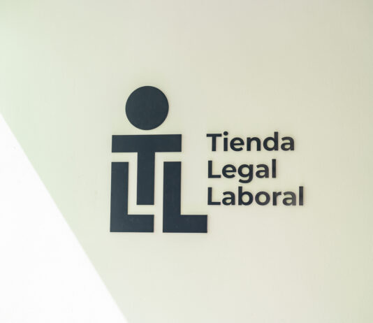 Minister di Turismo, Transporte y Labor, mr. Wendrick Cicilia hunto cu. Departamento di Labor y Investigacion ta introduci proyecto piloto ‘Tienda Legal Laboral’: Un iniciativa innovativo pa conseho laboral den bario