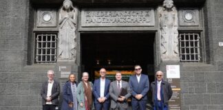 Hunto cu Monumentenfonds: Gobierno di Aruba a bishita Stadsarchief Amsterdam pa fortalece cooperacion den preserva patrimonio, archivo y historia di nos isla