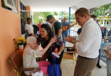 Pa mas di 16 aña consecutivo! Dia di Mama tin un significado special pa prome Minister di Mike Eman