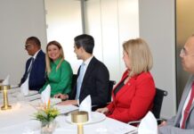 Lider di fraccion AVP den encuentro cu Premier Jetten: Dialogo constructivo riba siguridad, cooperacion y futuro economico di Aruba