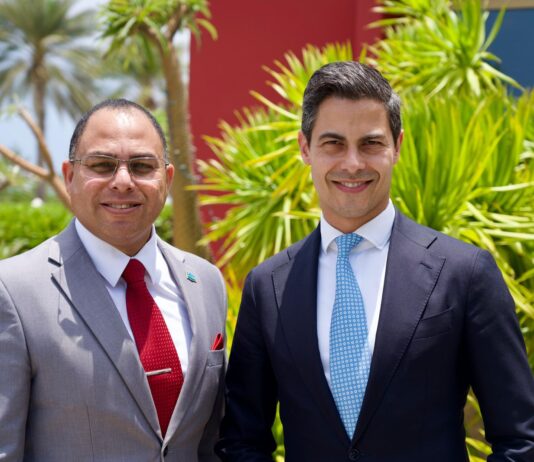 L:ider di fraccion di PPA, Eduard Pieters, ta enfatisa diversificacion economico den reunion cu Prome Minister Rob Jetten