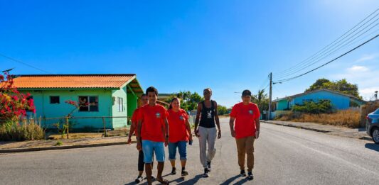 Bario Mabon y Fundacion Luna a uni forsa pa atende problematica di cacho den comunidad