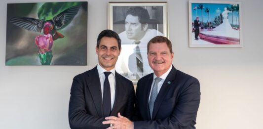 Prome Minister di Hulanda Rob Jetten ta realisa su prome bishita oficial na Aruba