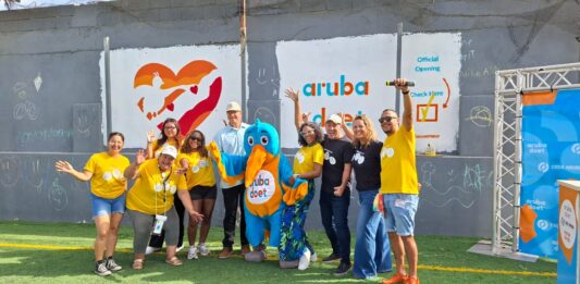 FCCA a participa hunto cu studiantenan di Universidad di Aruba na Aruba DOET: E aña aki a mehora barionan di Sero Patrishi y Cunucu Abou