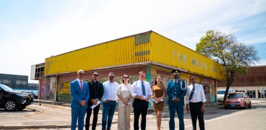Korpschef Ramon Arnhem: “Calidad di bida den centro di Oranjestad ta responsabilidad di tur nos”