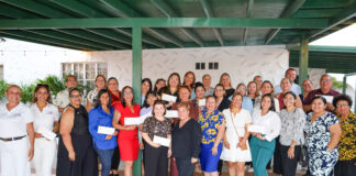 Compromiso cu comunidad: Quota International of Aruba ta haci entrega di donacion na diferente fundacionnan local