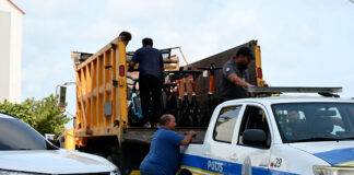 Minister Dowers ta para firme pa orden y siguridad den trafico