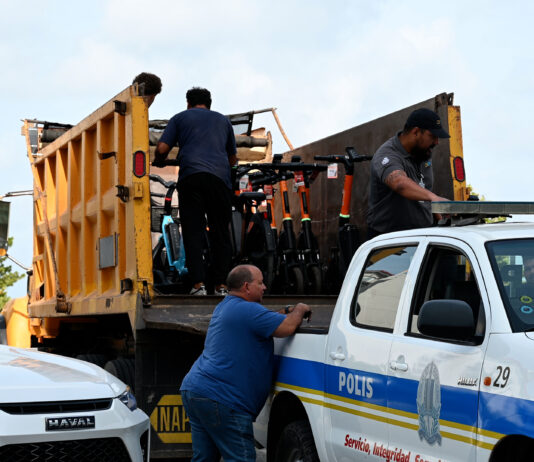 Minister Dowers ta para firme pa orden y siguridad den trafico