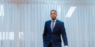 Parlamentario Hendrik Tevreden: Aruba NO por sigui biba di turismo so! Aruba ya a contesta e pregunta crucial pa e aƱanan cu ta bin nos dilanti