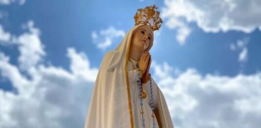 Un mainta di reflexion y oracion trahando e Santo Rosario