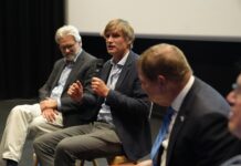 Prome Minister Mike Eman durante lectura na Amsterdam: Mester guia Reino den direccion di Bon Comun y un vision comparti pa futuro