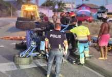 Tres dama herida despues cu UTV a bolter na rotonde di Wayaca
