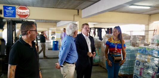 Aruba ta uni pa brinda apoyo humanitario na e pueblo Venezolano: Prome Minister Eman ta aplaudi: Mas cu 100 palet di ayudo humnitario lo sali rumbo pa Venezuela