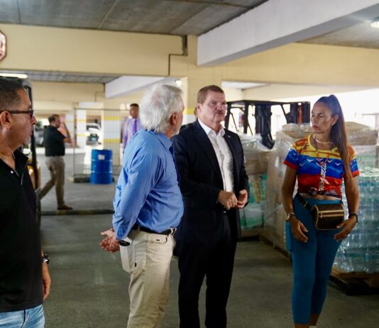 Aruba ta uni pa brinda apoyo humanitario na e pueblo Venezolano: Prome Minister Eman ta aplaudi: Mas cu 100 palet di ayudo humnitario lo sali rumbo pa Venezuela