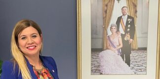 Jennifer Arends-Reyes den audiencia cu Gobernador: Bienestar di pueblo mester keda centro di tur decision