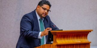Parlamentario di AVP, John Hart: Ā Burubundo ta sali for di curason di Cas di Partido AVP pa contribui na bienestar general di Aruba