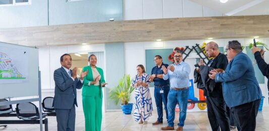 Parlamentario di AVP, Stephany Sevinger: Burubundu ta mas cu cas, ta un comunidad nobo pa Aruba