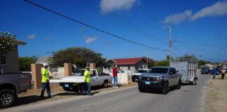 Mas cu 25 baki pickup yen di sushi colecta na Rooi Afo y Seroe Preto: Win Werleman di SERLIMAR: Accion di limpiesa durante bishita di Prome Minister Eman den bario ta duna bon resultado