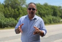 Parlamentario Ing. Carlos A. Bermudez cu pregunta oficial tocante Estado deplorabel di caminda entre rotonde di Super Food y rotonde di Palm Beach