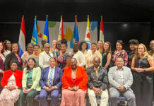 Minister Wyatt-Ras a firma Intentieverklaring pa fortalece participacion di hobennan den Reino