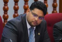 Legislacion cu ta proteha derecho di pensioen general den sector priva mester funciona debidamente: Parlamentario John Hart ta pidi vragenuur riba revision di ley di LAP