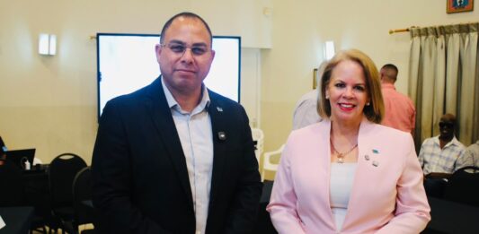 Evelyn Wever-Croes: Anochi informativo di PPA tocante HOFA hopi exitoso: āDuna informacion ta e meta principalā