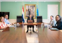 Minister Geoffrey Wever: maneho financiero y economico ta bai hunto