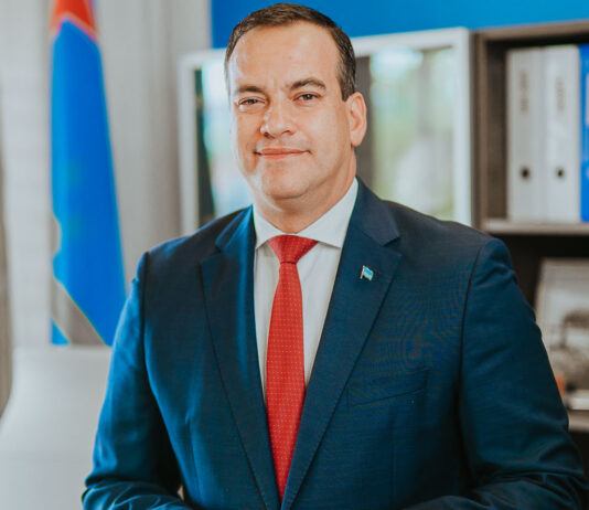 Minister Geoffrey Wever: reduccion di accijns tin impacto positivo riba poder di compraΒ